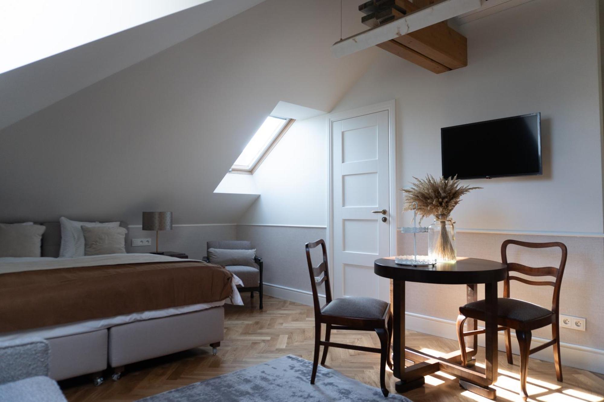 Avanti Aparthotel